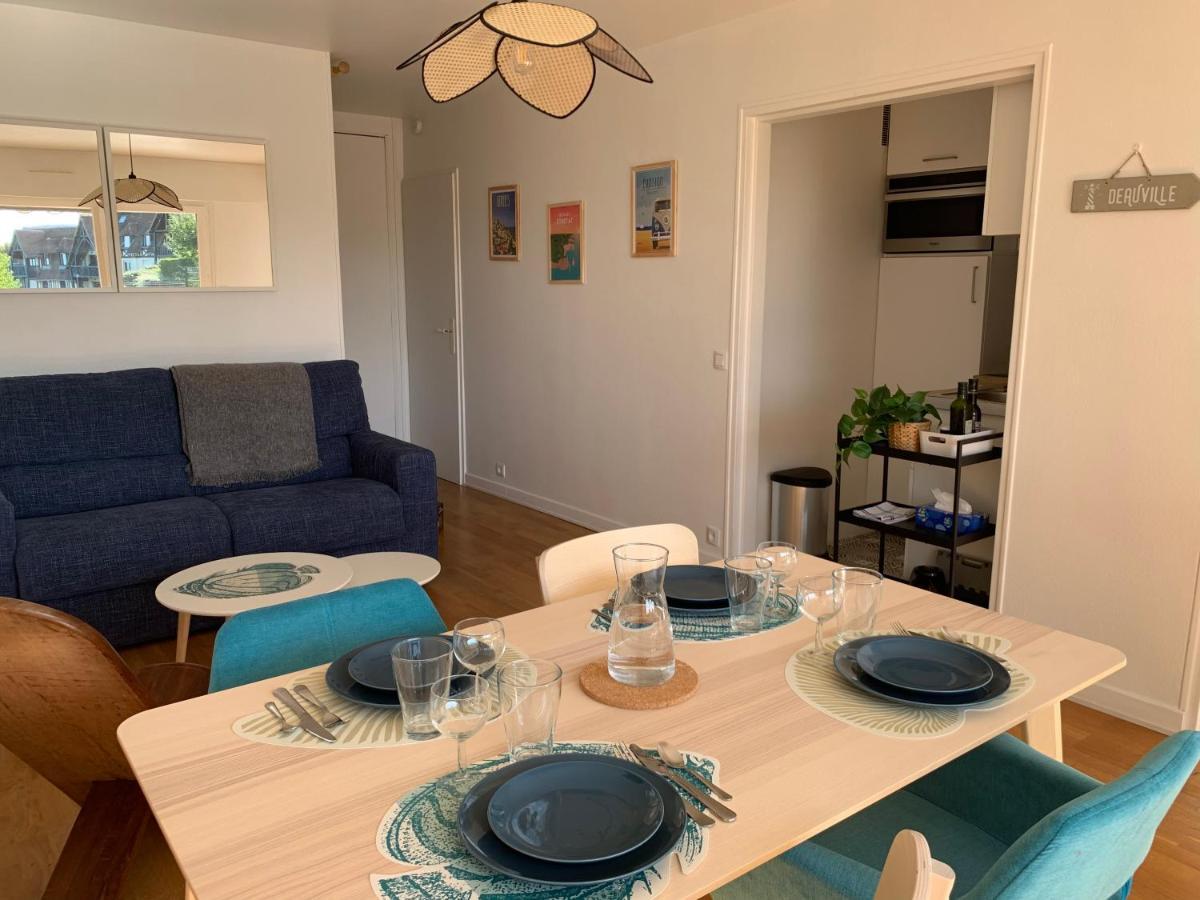 Trouville, Appartement Renove Avec Grande Terrasse Au Calme Bagian luar foto