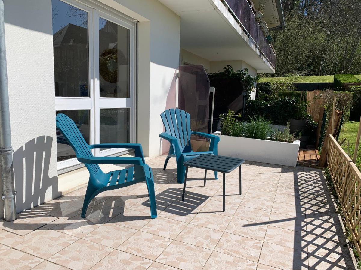 Trouville, Appartement Renove Avec Grande Terrasse Au Calme Bagian luar foto