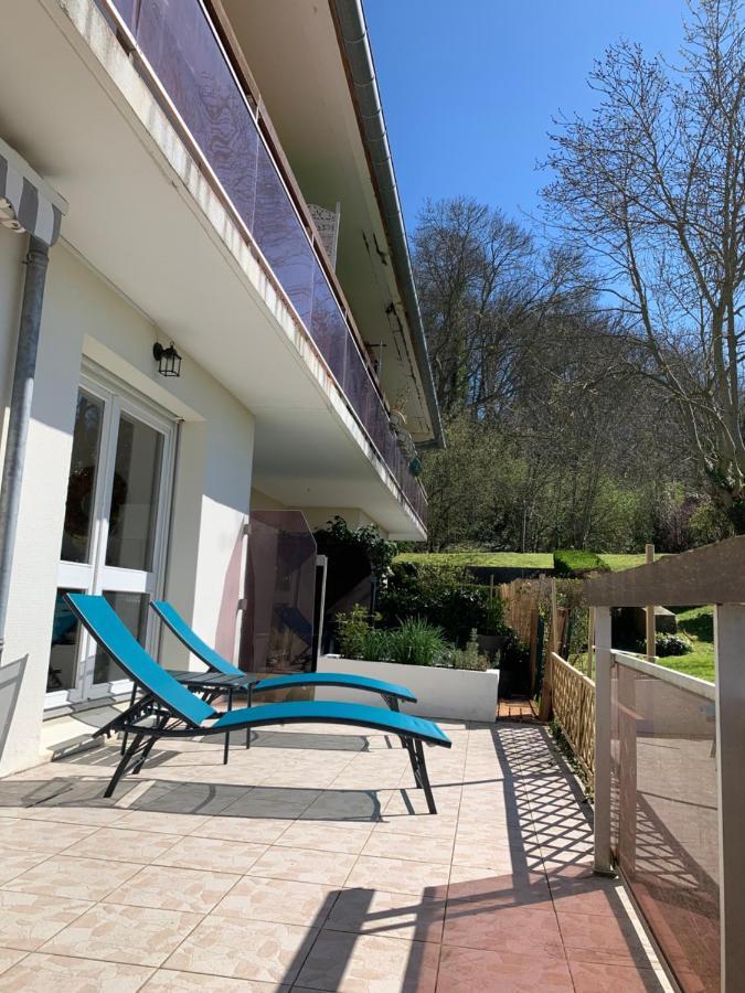Trouville, Appartement Renove Avec Grande Terrasse Au Calme Bagian luar foto